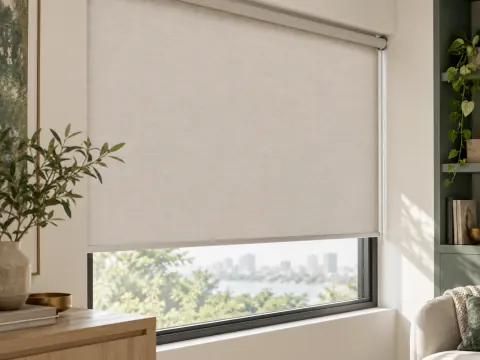 Cận cảnh Rèm cuốn bên ô cửa